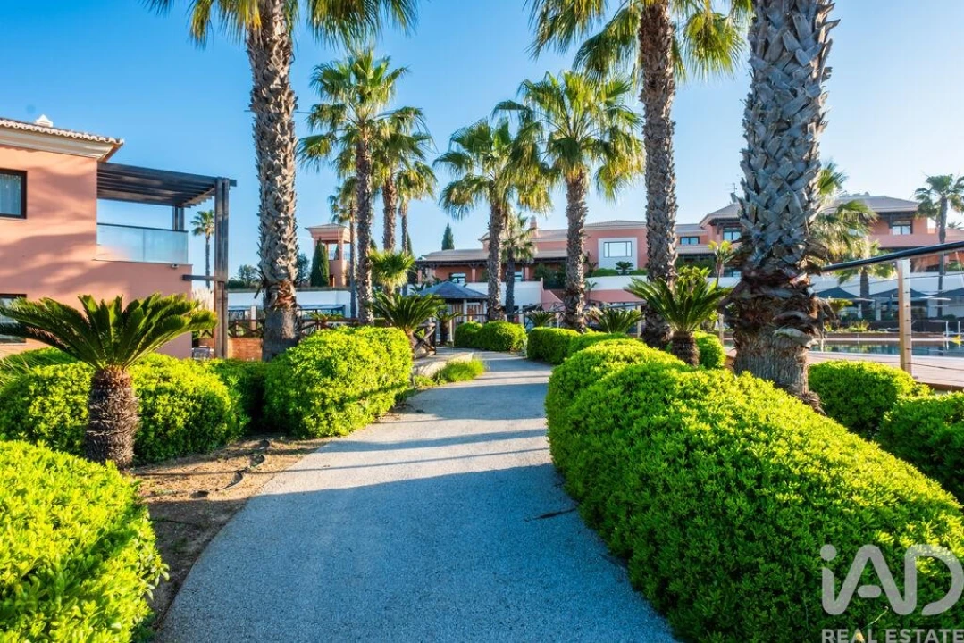 Apartamento T1 para Venda em Lagoa e Carvoeiro Foto 23
