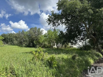 Moradia T4 para Venda em Loule (São Sebastião)