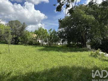 Moradia T4 para Venda em Loule (São Sebastião)