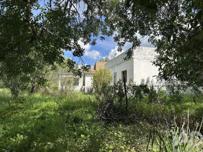 Moradia T4 para Venda em Loule (São Sebastião) Foto 22