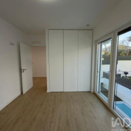 Moradia T3 para Arrendamento em Rio de Mouro