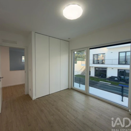 Moradia T3 para Arrendamento em Rio de Mouro Foto 21