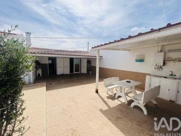 Moradia T3 para Venda em Cabeça Gorda