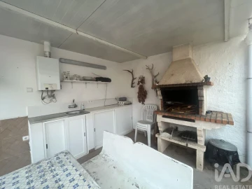 Moradia T3 para Venda em Cabeça Gorda