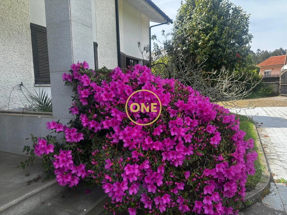 Moradia T7 para Venda em Vila de Punhe Foto 21