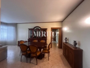 Apartamento T2 para Venda em Póvoa de Varzim, Beiriz e Argivai