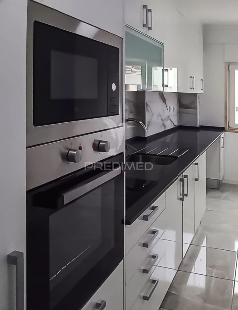 Apartamento T2 para Venda em Corroios