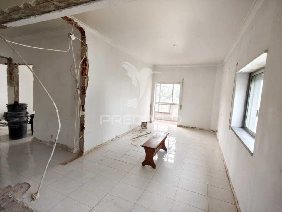 Apartamento T2 para Venda em Corroios Foto 11