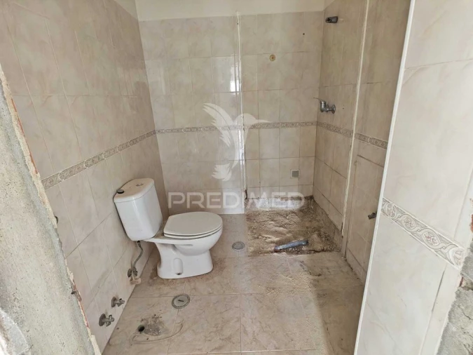Apartamento T2 para Venda em Corroios Foto 20