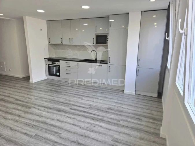 Apartamento T2 para Venda em Corroios Foto 3