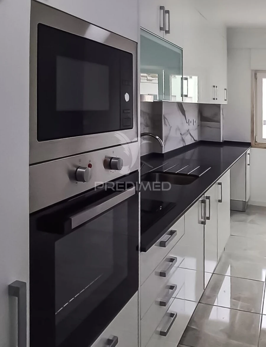 Apartamento T2 para Venda em Corroios Foto 7