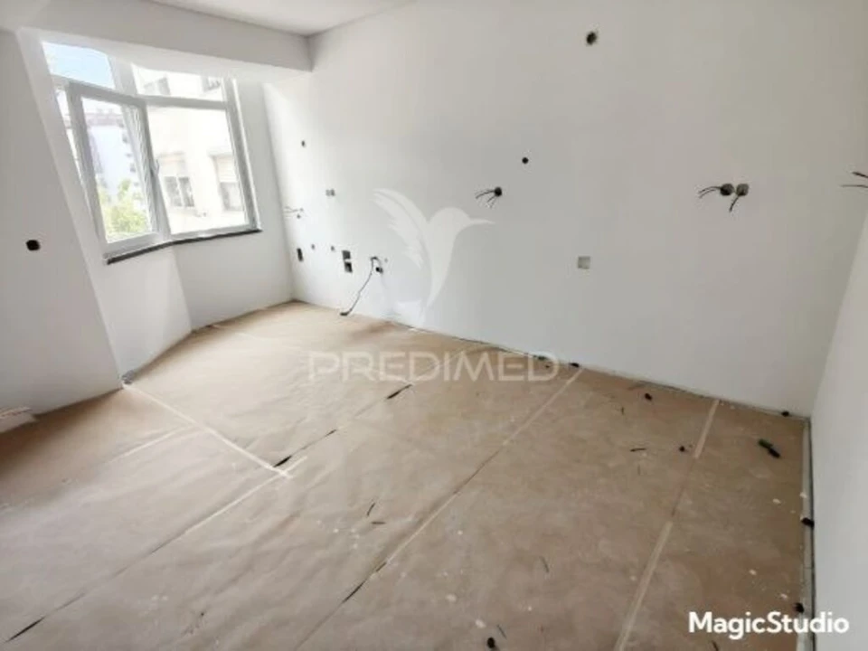 Apartamento T2 para Venda em Corroios Foto 16