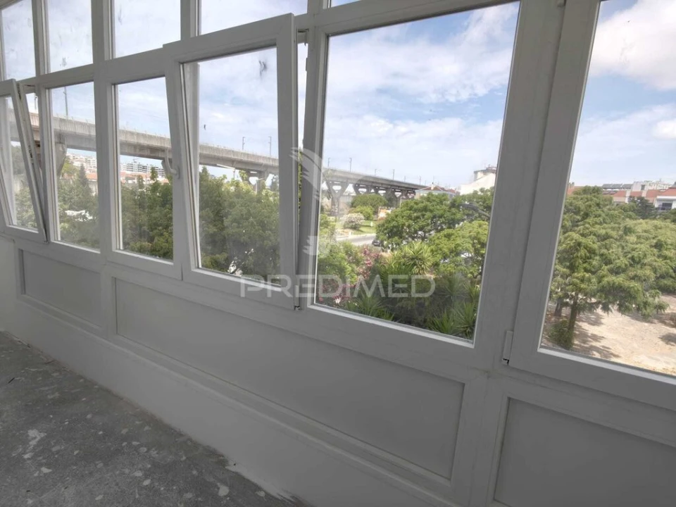 Apartamento T2 para Venda em Corroios Foto 11