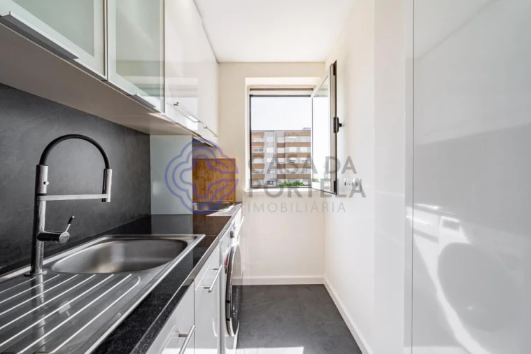 Apartamento T3 para Venda em Paranhos Foto 9