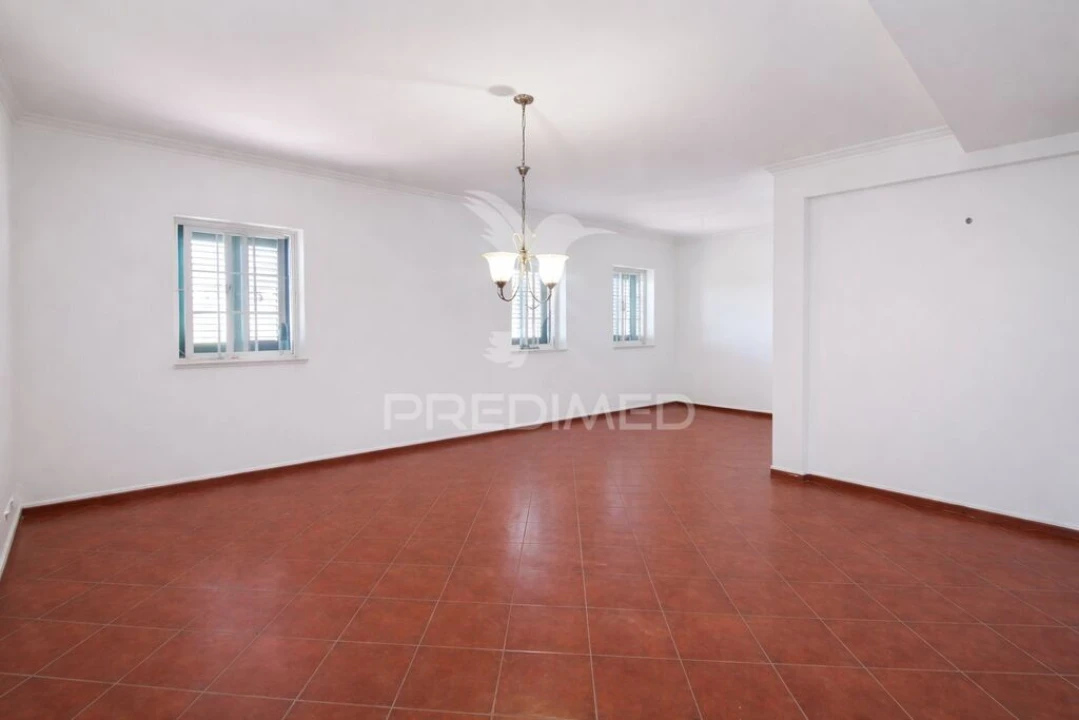 Moradia T7 para Venda em Rio de Mouro Foto 13