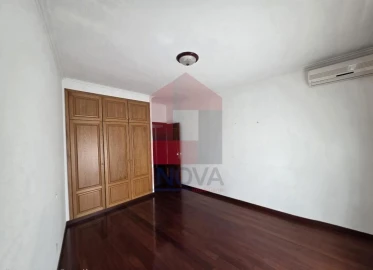 Apartamento T3 para Venda em Vila Verde e Barbudo