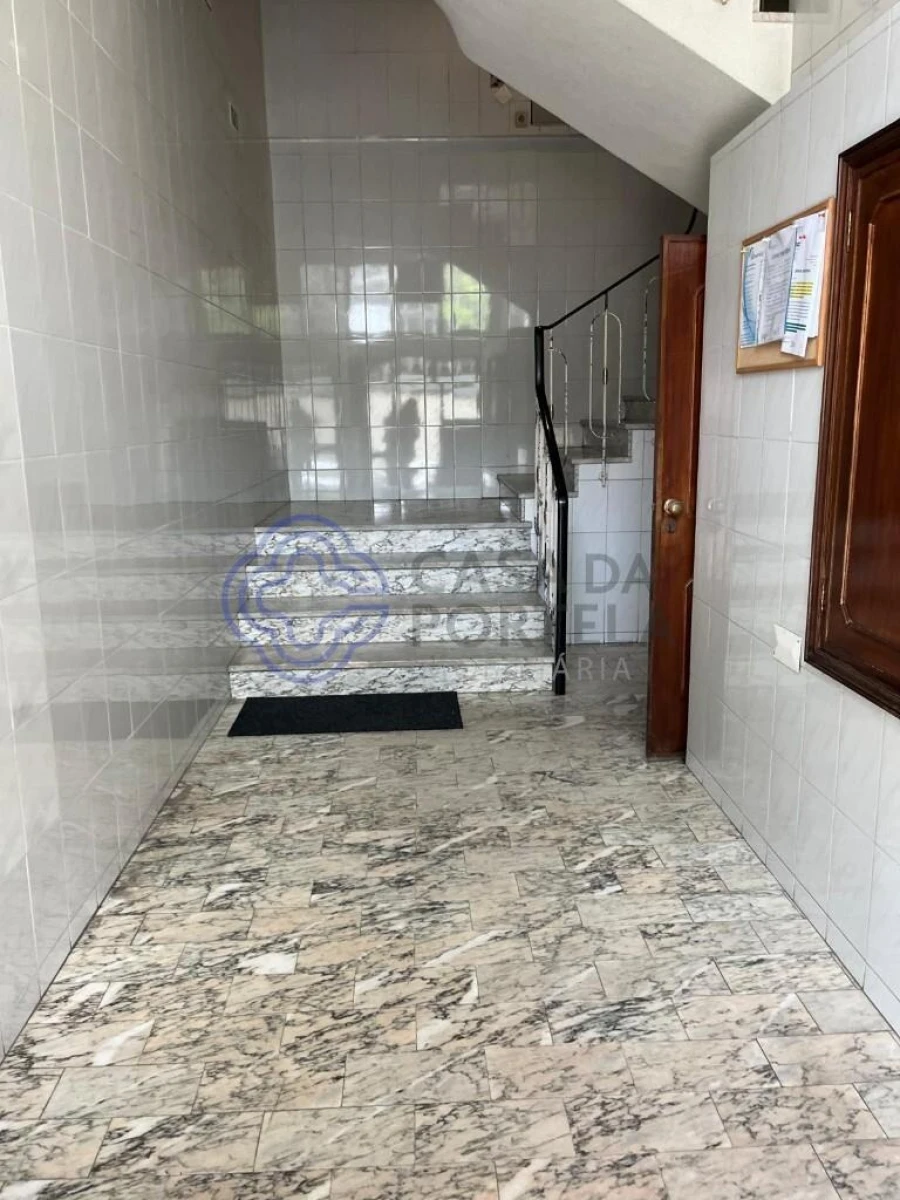 Apartamento T3 para Venda em Espinho Foto 19