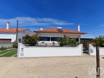 Moradia T3 para Venda em Coruche, Fajarda e Erra