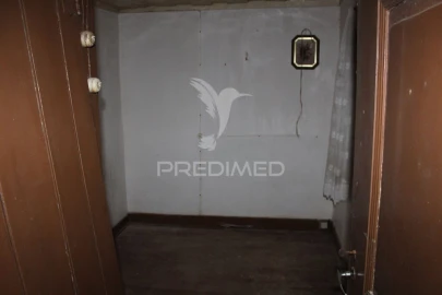 Moradia T4 para Venda em Pussos São Pedro