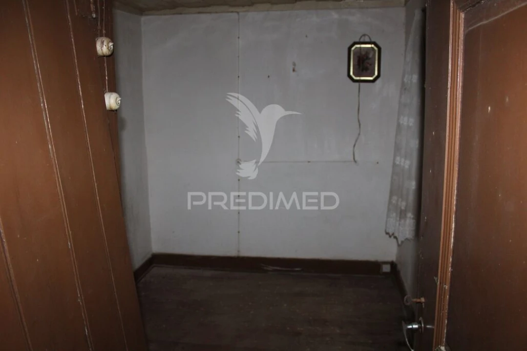 Moradia T4 para Venda em Pussos São Pedro Foto 13