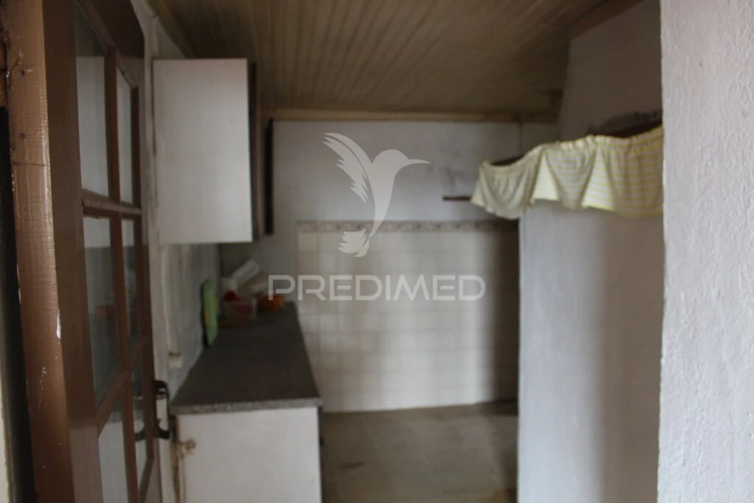 Moradia T4 para Venda em Pussos São Pedro Foto 10