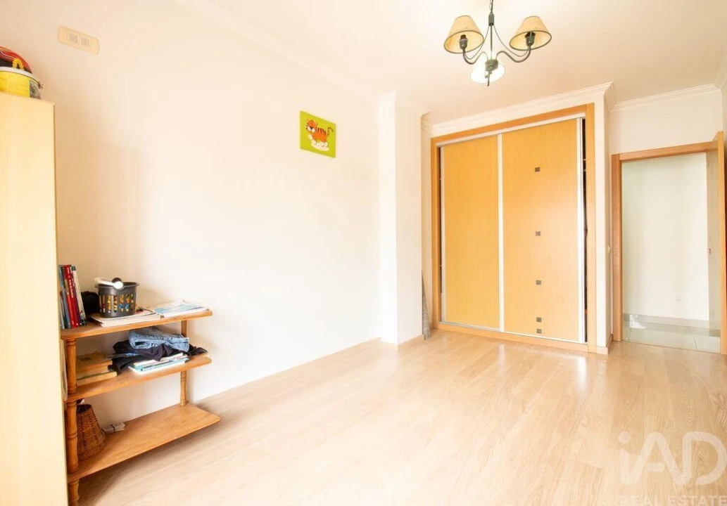 Apartamento T3 para Venda em Cadaval e Pêro Moniz Foto 16