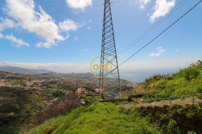 Moradia T2 para Venda em Estreito de Camara de Lobos