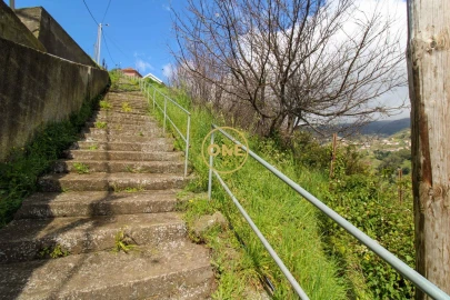 Moradia T2 para Venda em Estreito de Camara de Lobos