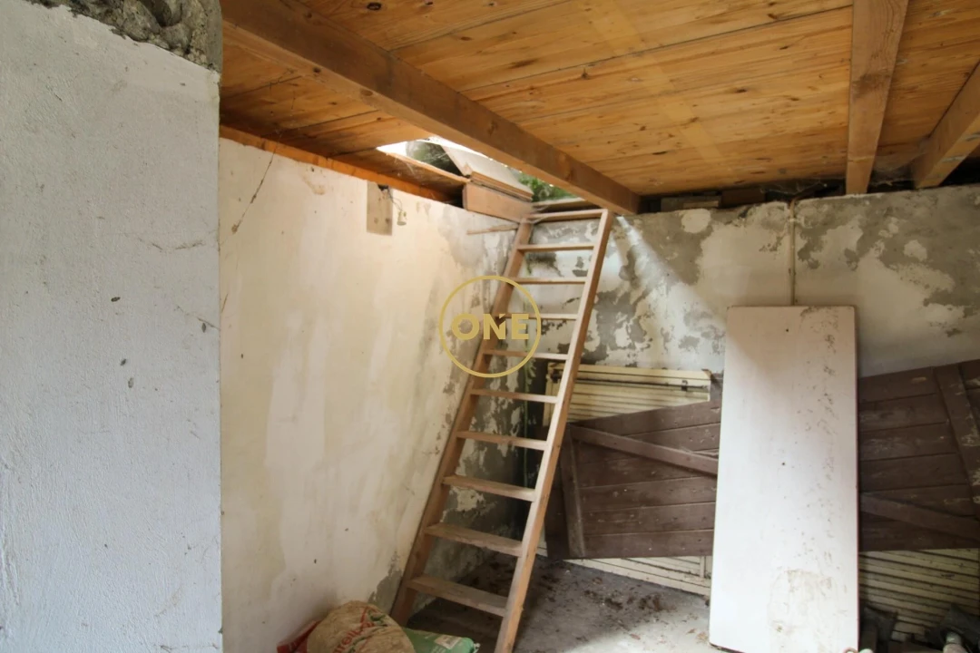 Moradia T2 para Venda em Estreito de Camara de Lobos Foto 14