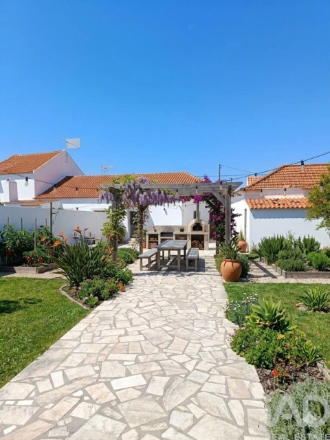 Moradia T3 para Venda em Vieira de Leiria