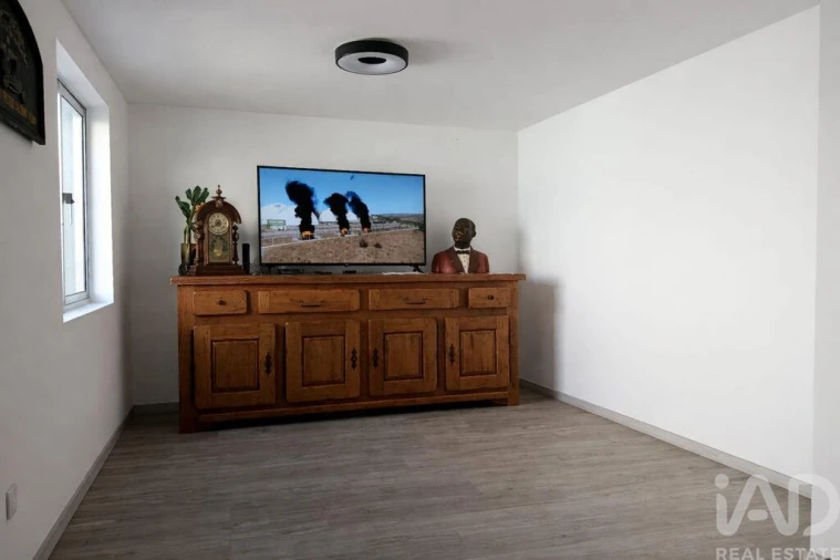 Moradia T3 para Venda em Vieira de Leiria Foto 6