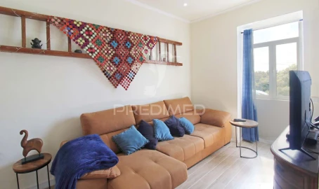 Moradia T2 para Venda em Angra (Nossa Senhora da Conceição)