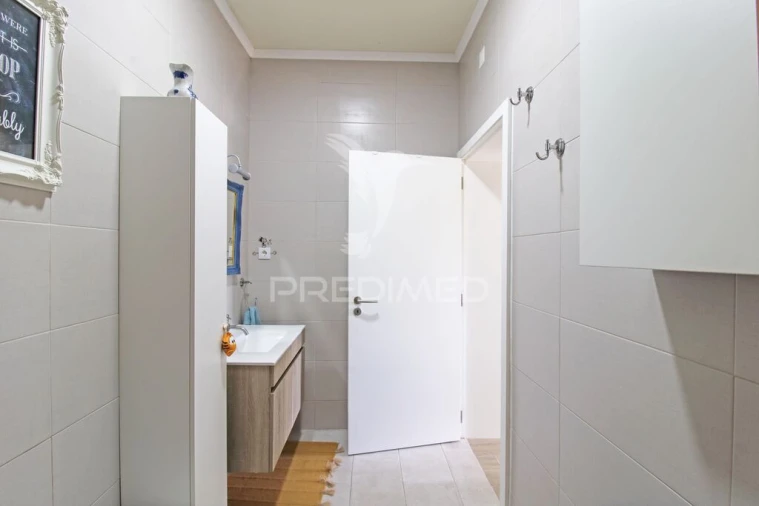 Moradia T2 para Venda em Angra (Nossa Senhora da Conceição) Foto 15