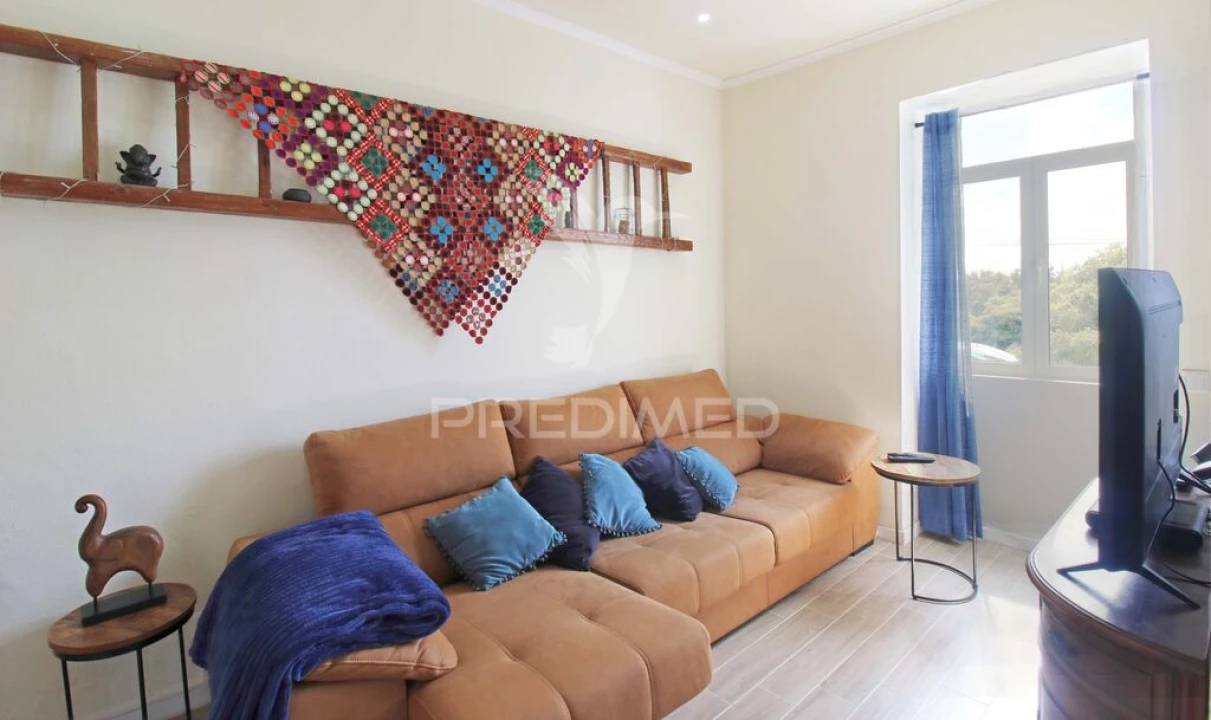 Moradia T2 para Venda em Angra (Nossa Senhora da Conceição) Foto 9