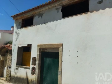 Moradia T1 para Venda em Vermelha