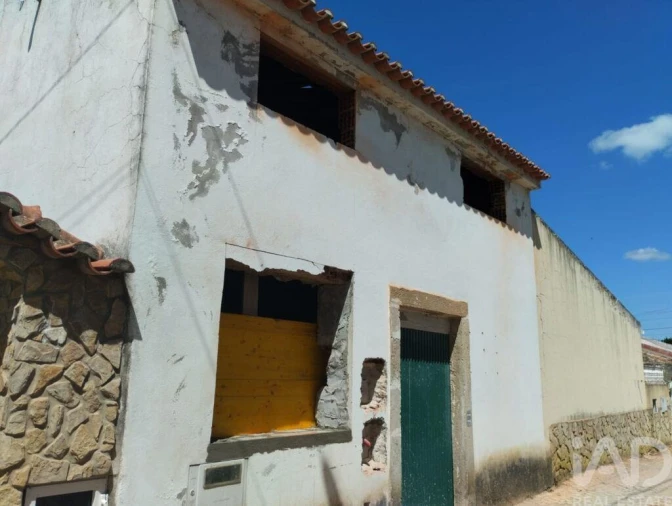 Moradia T1 para Venda em Vermelha Foto 2