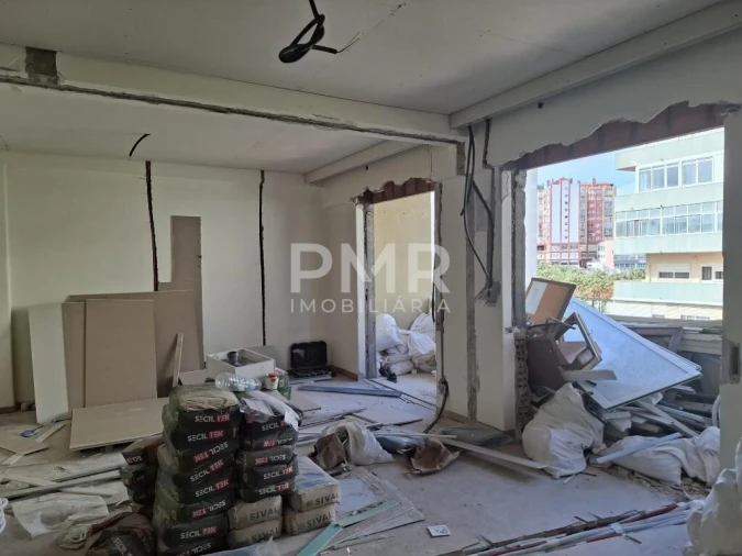 Apartamento T3 para Venda em Benfica Foto 16