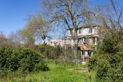 Moradia T9 para Venda em São Miguel de Acha