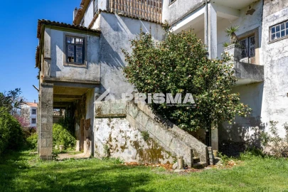 Moradia T9 para Venda em São Miguel de Acha