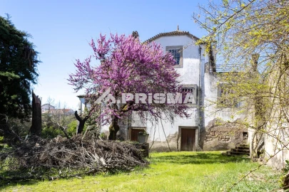 Moradia T9 para Venda em São Miguel de Acha