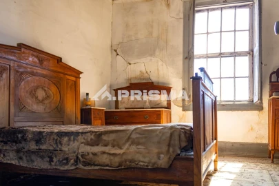 Moradia T9 para Venda em São Miguel de Acha