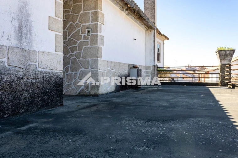 Moradia T9 para Venda em São Miguel de Acha Foto 47