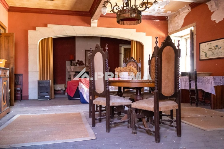 Moradia T9 para Venda em São Miguel de Acha Foto 16