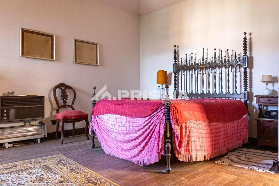 Moradia T9 para Venda em São Miguel de Acha Foto 28