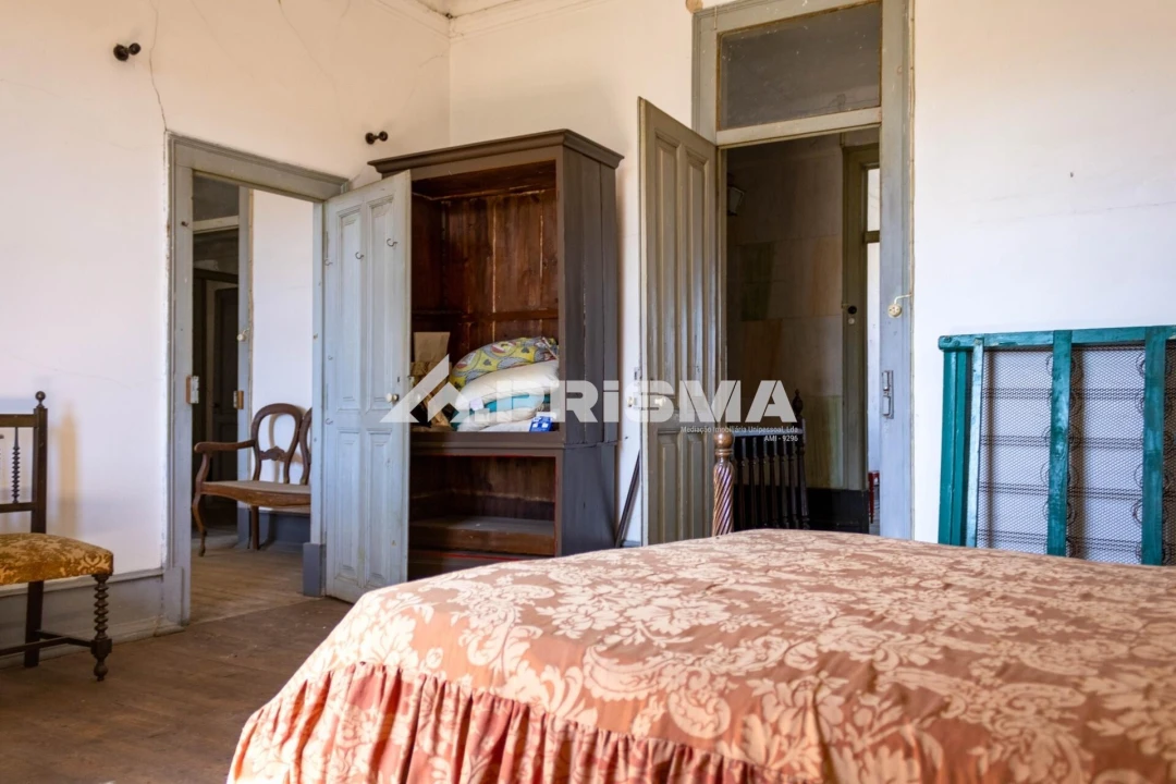 Moradia T9 para Venda em São Miguel de Acha Foto 34