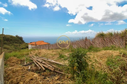 Terreno para Venda em Canhas