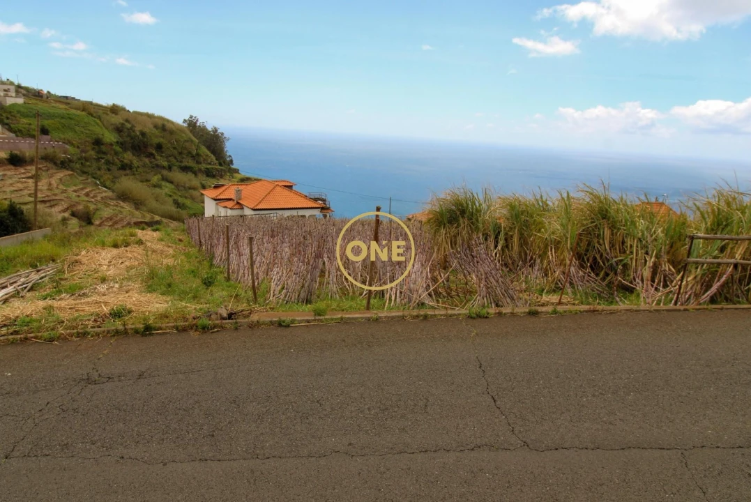 Terreno para Venda em Canhas Foto 12