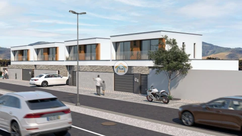 Moradia T4 para Venda em Apúlia e Fão