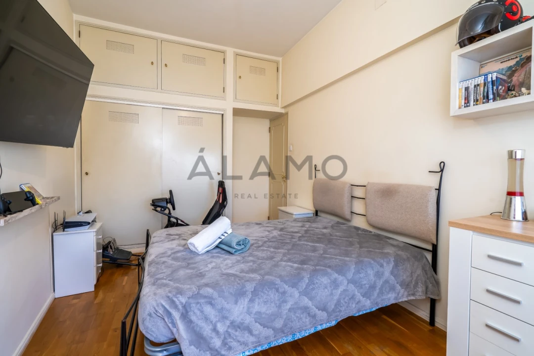 Apartamento T4 para Venda em Loule (São Clemente) Foto 6