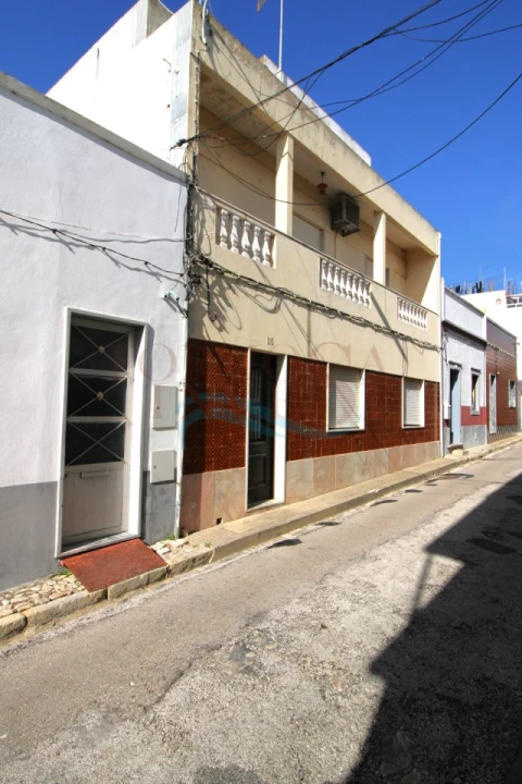 Moradia T4 para Venda em Moncarapacho e Fuseta